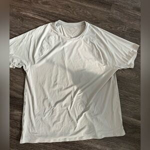 Men’s Alo Yoga T Shirt size XL